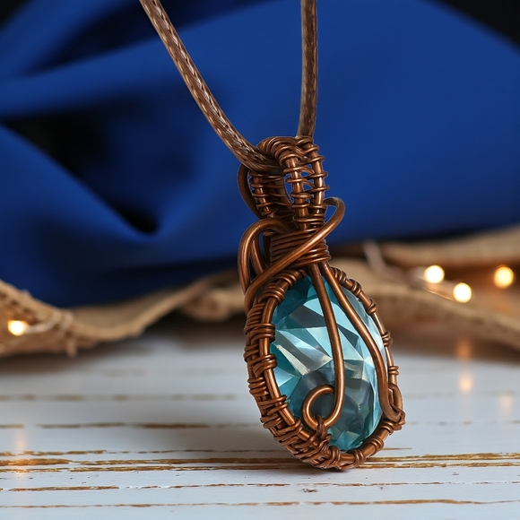 π Boho Chic Genuine Light Blue Quartz Copper Wire Wrapped Pendant Necklace - Picture 5 of 11